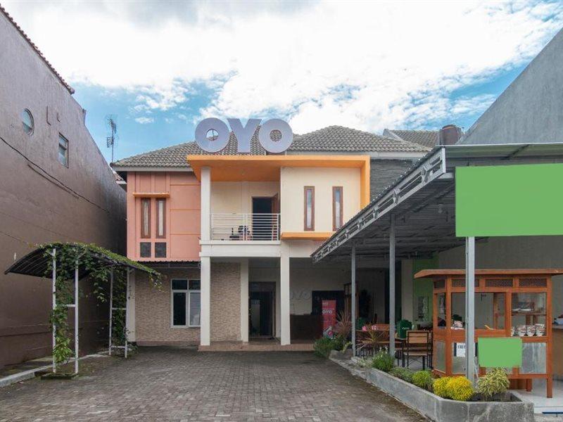Reddoorz Syariah Near Pakuwon Mall Jogja Kejayan Exterior photo